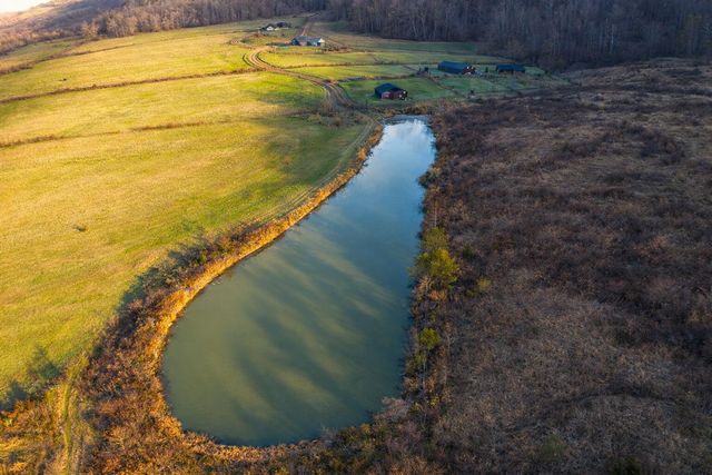 9999 Red Lick, Irvine, KY 40336