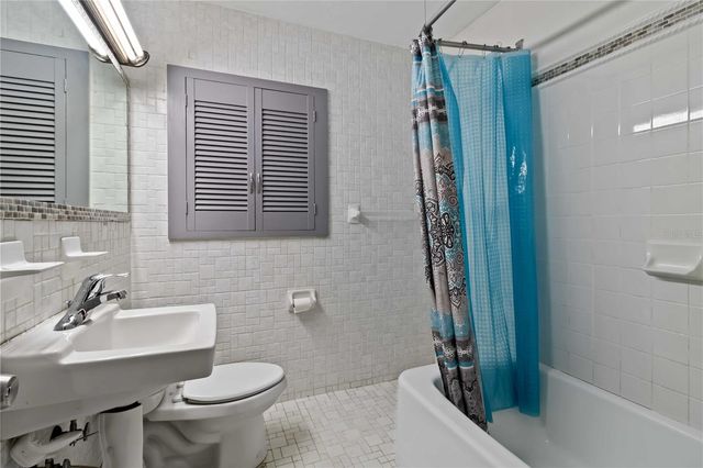 14863 SUNSET DRIVE, Largo, FL 33774