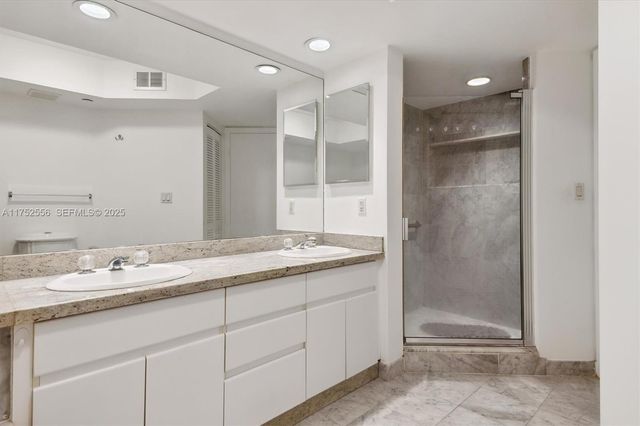 16485 Collins Avenue 2035, Sunny Isles Beach, FL 33160