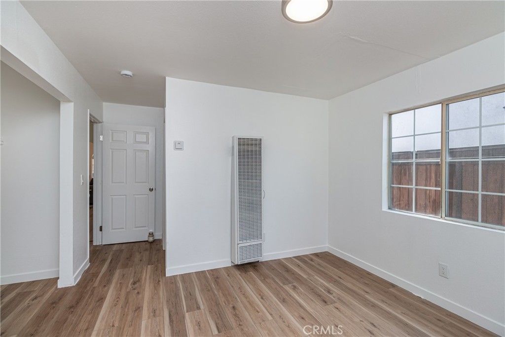 Image 20 of property listing at 2421 S Cloverdale Avenue, Los Angeles, CA 90016