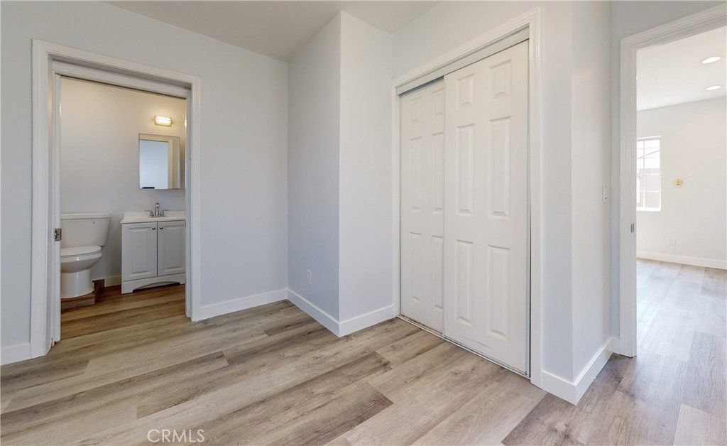 Image 32 of property listing at 2421 S Cloverdale Avenue, Los Angeles, CA 90016