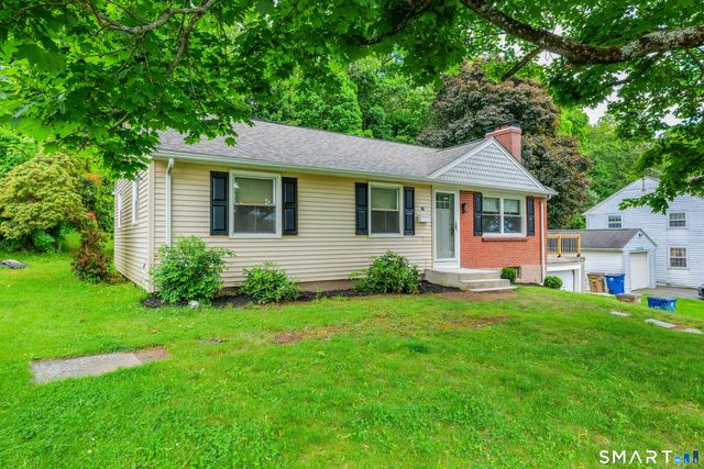 29 Fox Hill Drive, Vernon, CT 06066