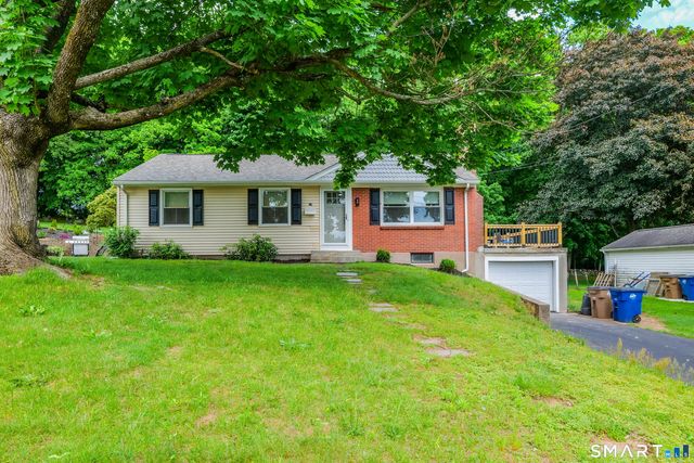 29 Fox Hill Drive, Vernon, CT 06066