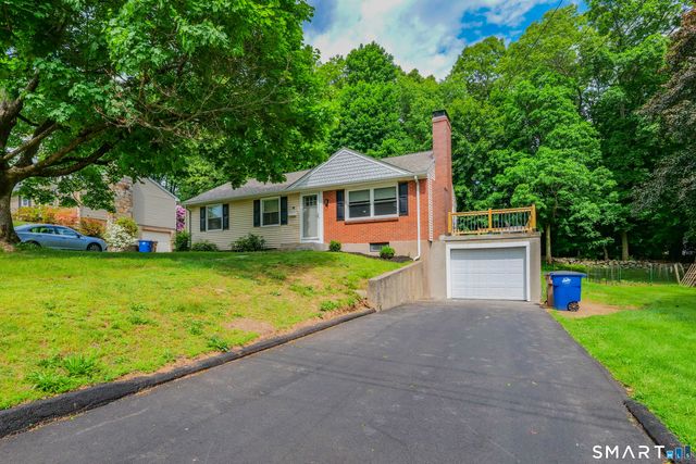 29 Fox Hill Drive, Vernon, CT 06066