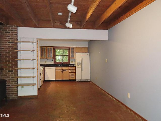 107 S Peak Drive, Carrboro, NC 27510