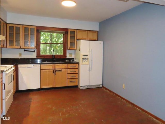 107 S Peak Drive, Carrboro, NC 27510