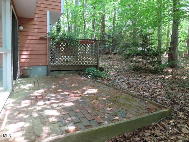 107 S Peak Drive, Carrboro, NC 27510