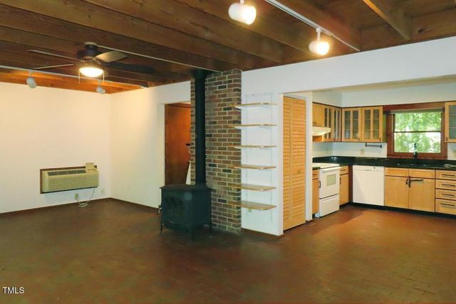 107 S Peak Drive, Carrboro, NC 27510