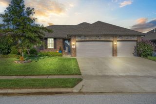 1653 North Old Castle Road, Nixa, MO 65714