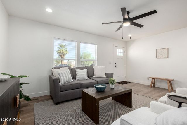 8227 E 5TH Avenue, Mesa, AZ 85208