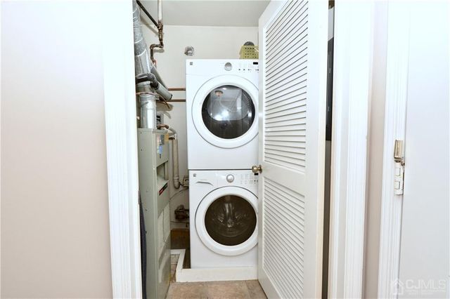 1209 Stoneridge Circle 1209, Helmetta, NJ 08828