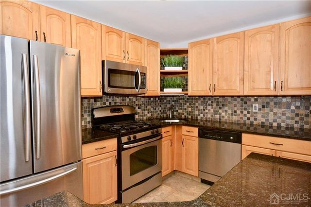 1209 Stoneridge Circle 1209, Helmetta, NJ 08828