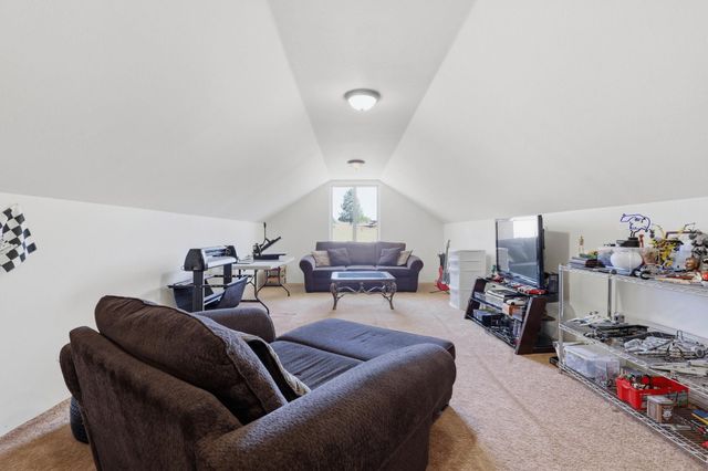 7910 S Jackson Rd, Mica, WA 99023