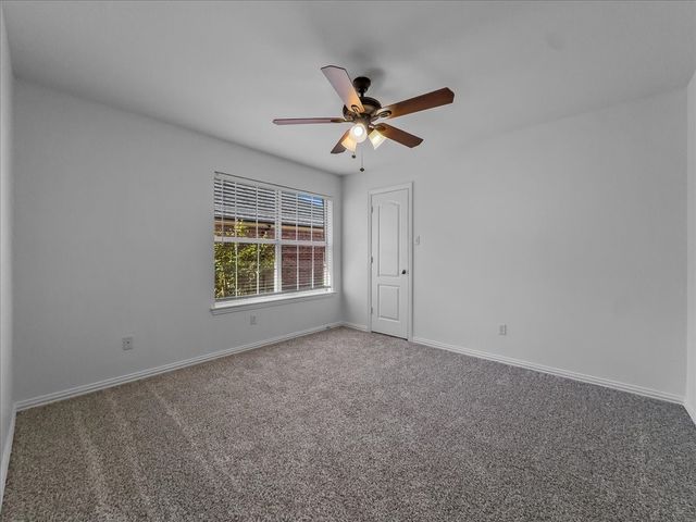 112 Santa Fe Trail, Waxahachie, TX 75165