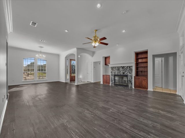 112 Santa Fe Trail, Waxahachie, TX 75165