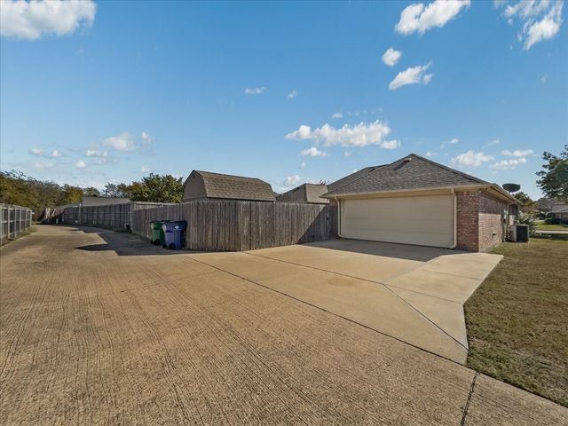 112 Santa Fe Trail, Waxahachie, TX 75165