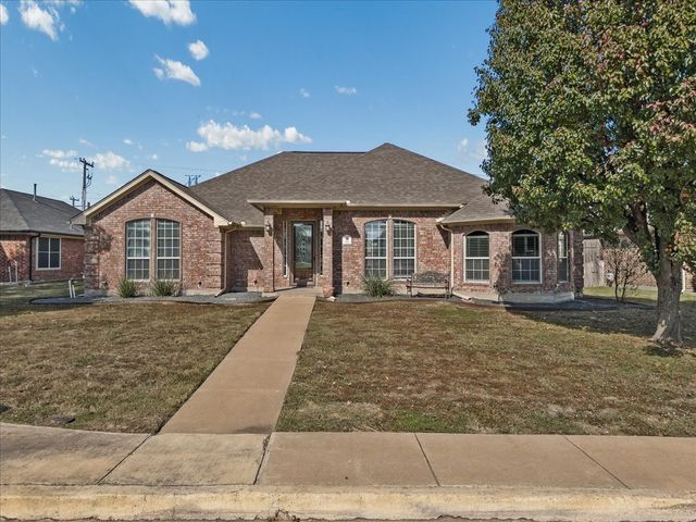 112 Santa Fe Trail, Waxahachie, TX 75165