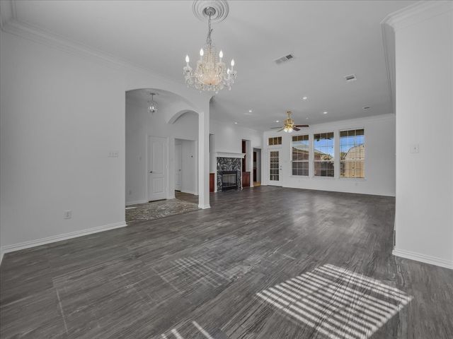 112 Santa Fe Trail, Waxahachie, TX 75165