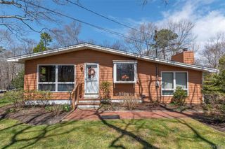 40 Atlantic Avenue, Hampton Bays, NY 11946