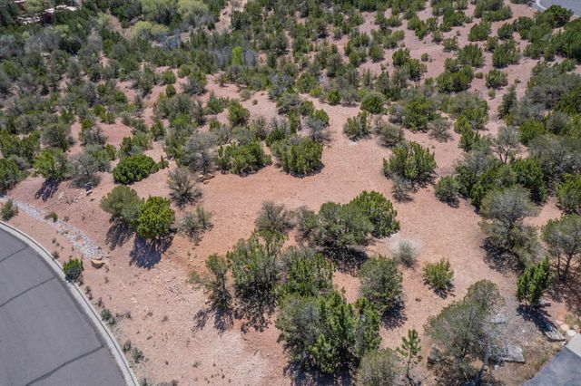 569 Vista de la Ciudad, Santa Fe, NM 87501