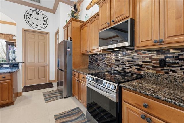 185 ROTONDA BOULEVARD E, Rotonda West, FL 33947