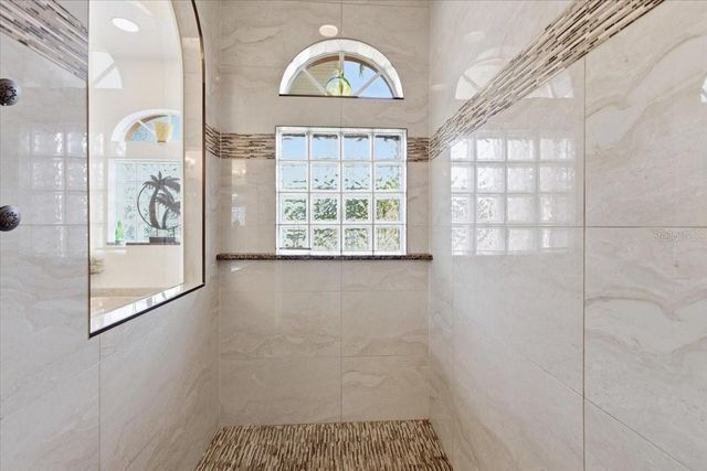 185 ROTONDA BOULEVARD E, Rotonda West, FL 33947