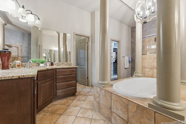 26202 Dark Horse, San Antonio, TX 78260