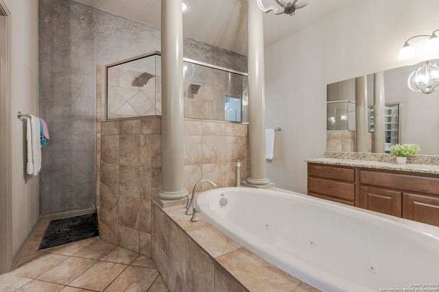 26202 Dark Horse, San Antonio, TX 78260