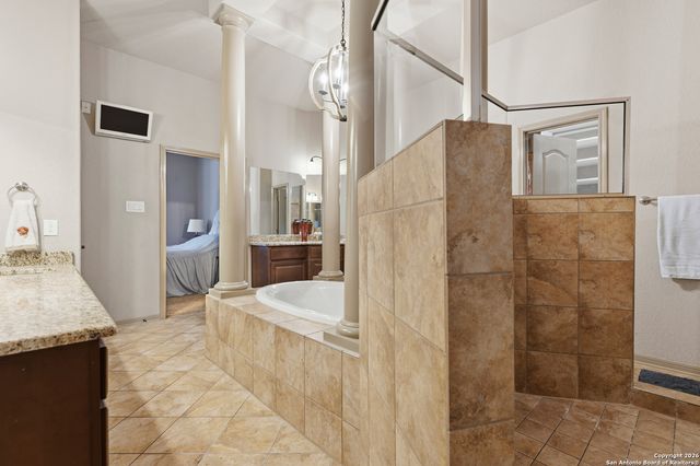 26202 Dark Horse, San Antonio, TX 78260