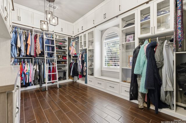 26202 Dark Horse, San Antonio, TX 78260