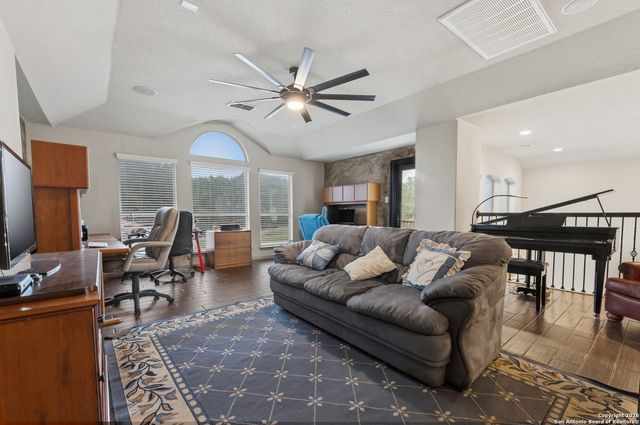 26202 Dark Horse, San Antonio, TX 78260