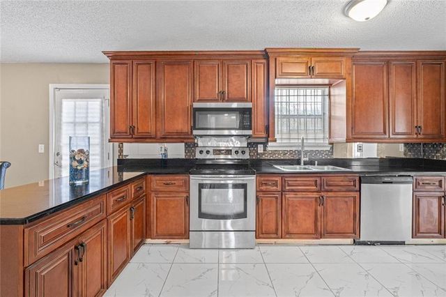 6740 Hill Creek Cove, Lithonia, GA 30058