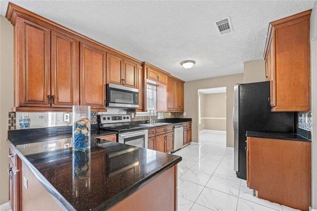 6740 Hill Creek Cove, Lithonia, GA 30058