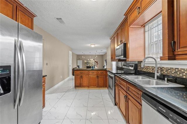 6740 Hill Creek Cove, Lithonia, GA 30058