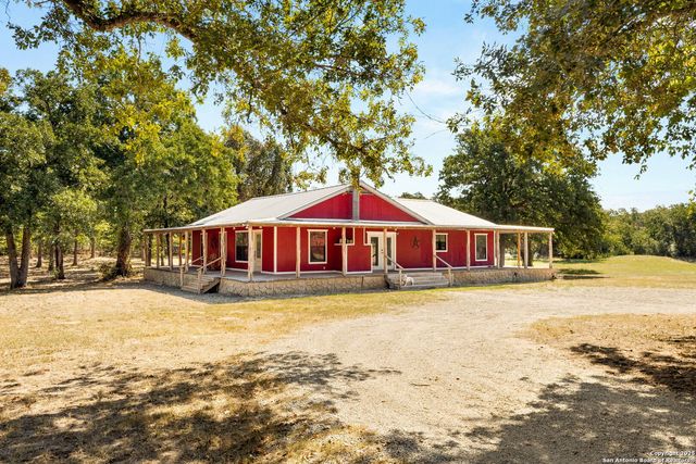 15835 E US Highway 90, Kingsbury, TX 78638