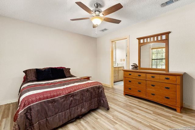 15835 E US Highway 90, Kingsbury, TX 78638