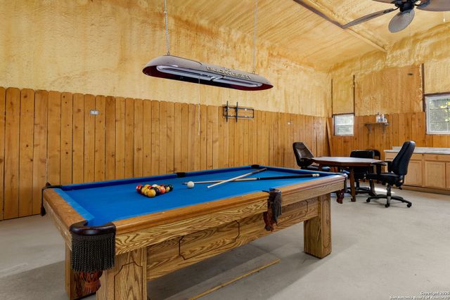 15835 E US Highway 90, Kingsbury, TX 78638