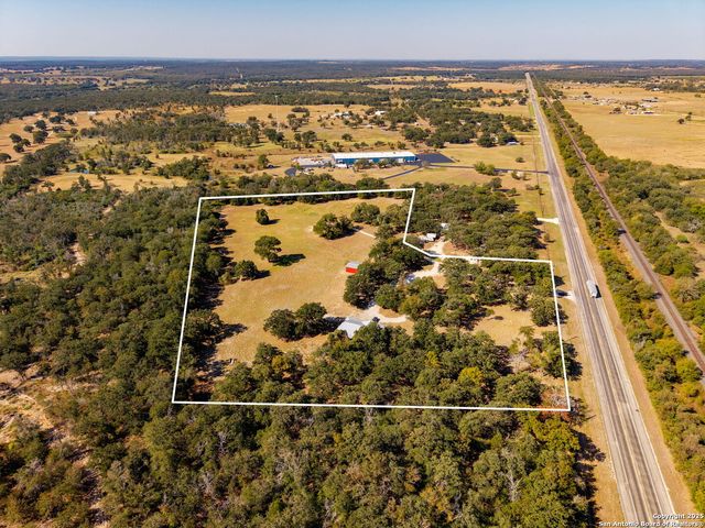 15835 E US Highway 90, Kingsbury, TX 78638