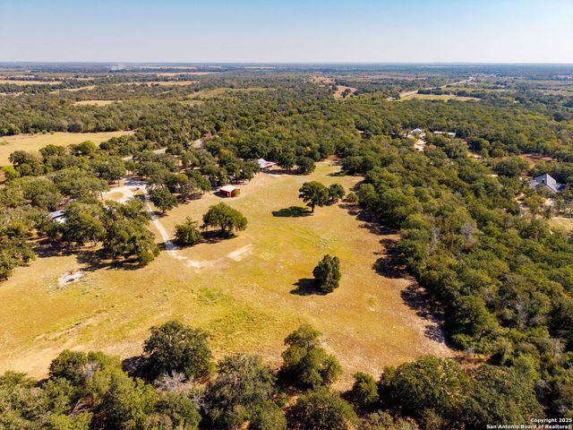 15835 E US Highway 90, Kingsbury, TX 78638