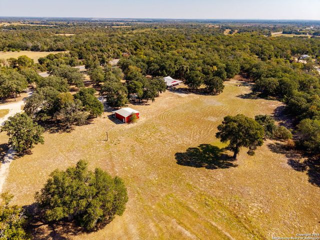 15835 E US Highway 90, Kingsbury, TX 78638