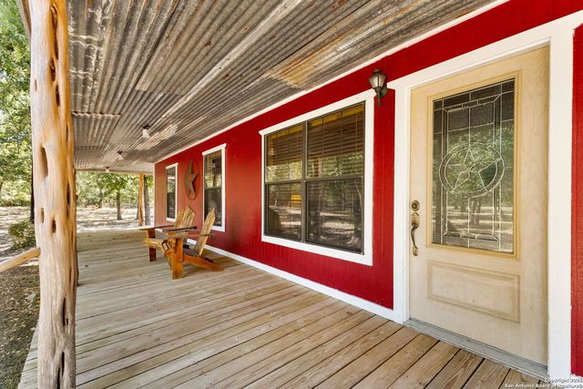 15835 E US Highway 90, Kingsbury, TX 78638