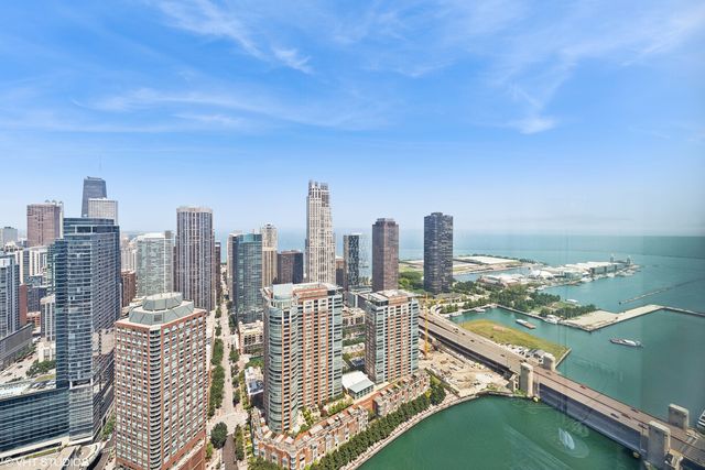 363 E Wacker Drive 4304, Chicago, IL 60601