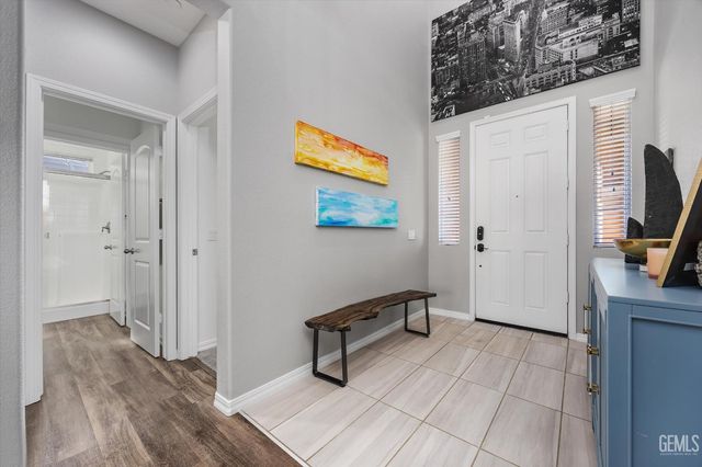 308 White Alder Drive, Bakersfield, CA 93314