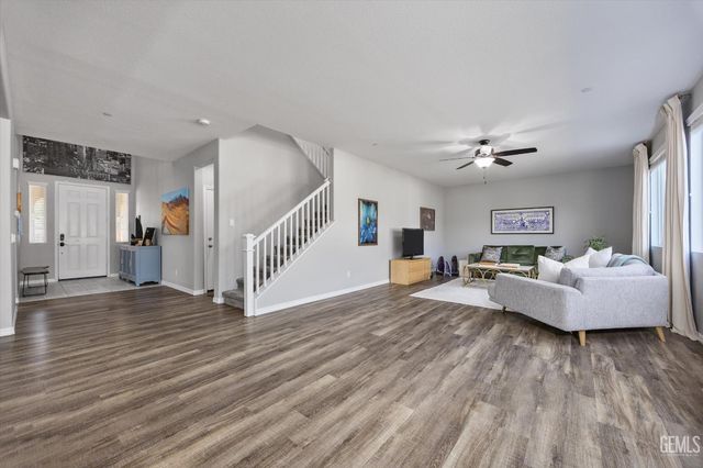 308 White Alder Drive, Bakersfield, CA 93314