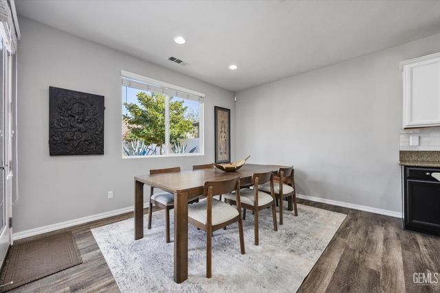 308 White Alder Drive, Bakersfield, CA 93314