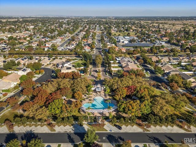 308 White Alder Drive, Bakersfield, CA 93314