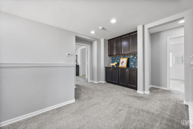 308 White Alder Drive, Bakersfield, CA 93314