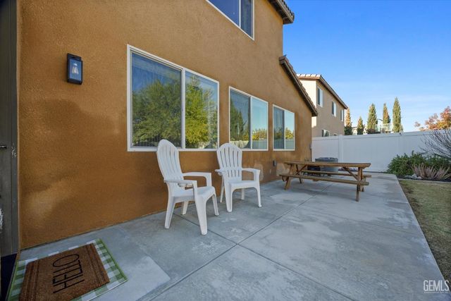 308 White Alder Drive, Bakersfield, CA 93314