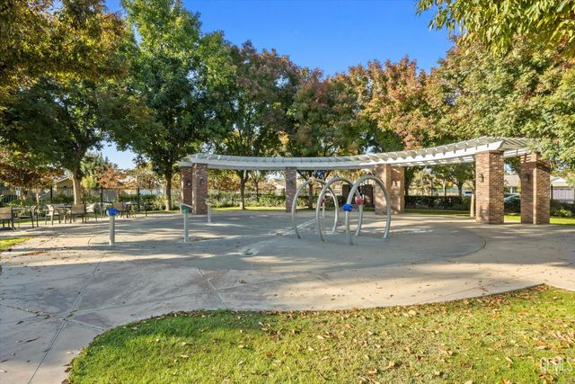 308 White Alder Drive, Bakersfield, CA 93314