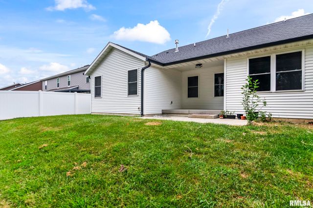 319 Waterwheel Drive, Rochester, IL 62563